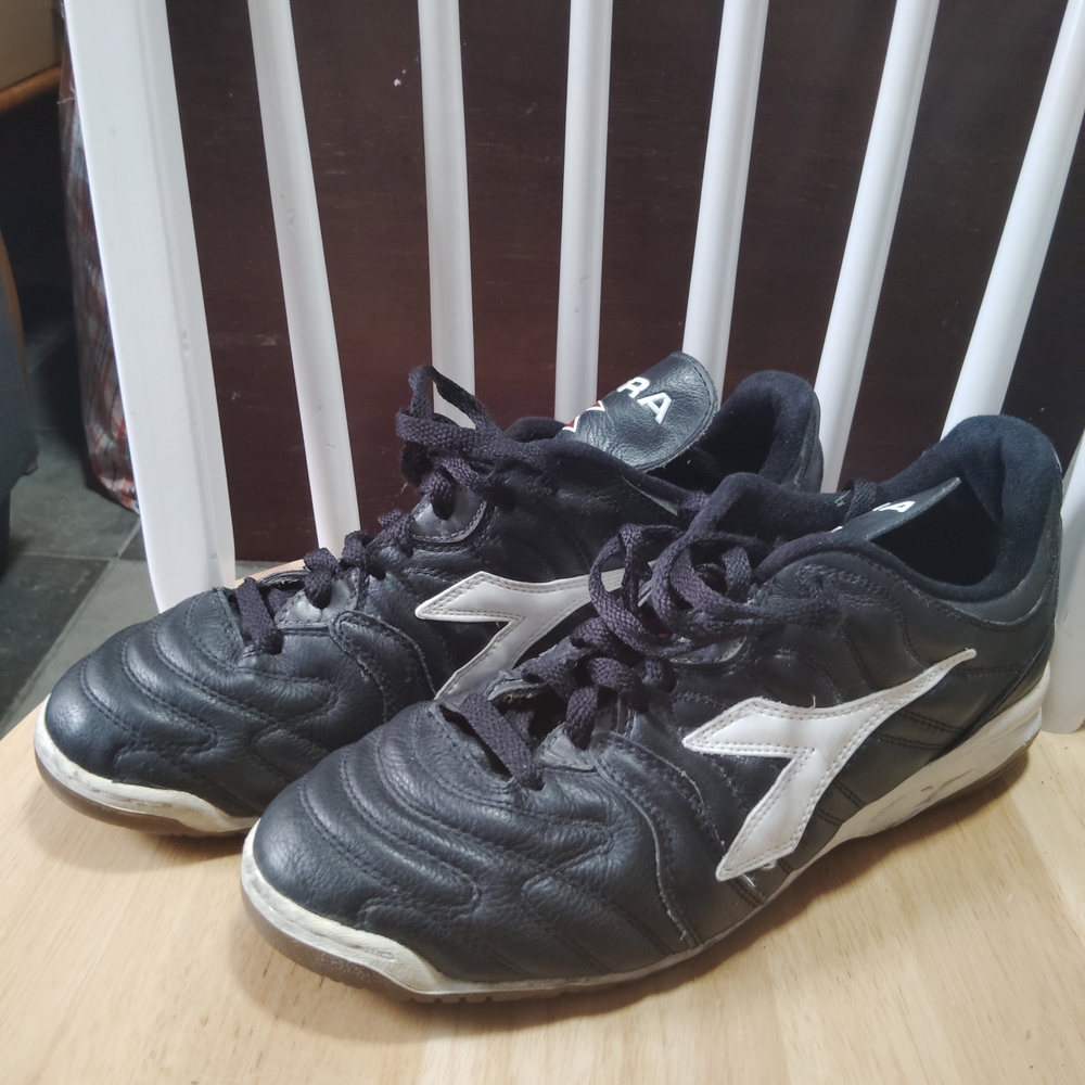 Diadora Black and White Athletic Shoes Kanguro Leather